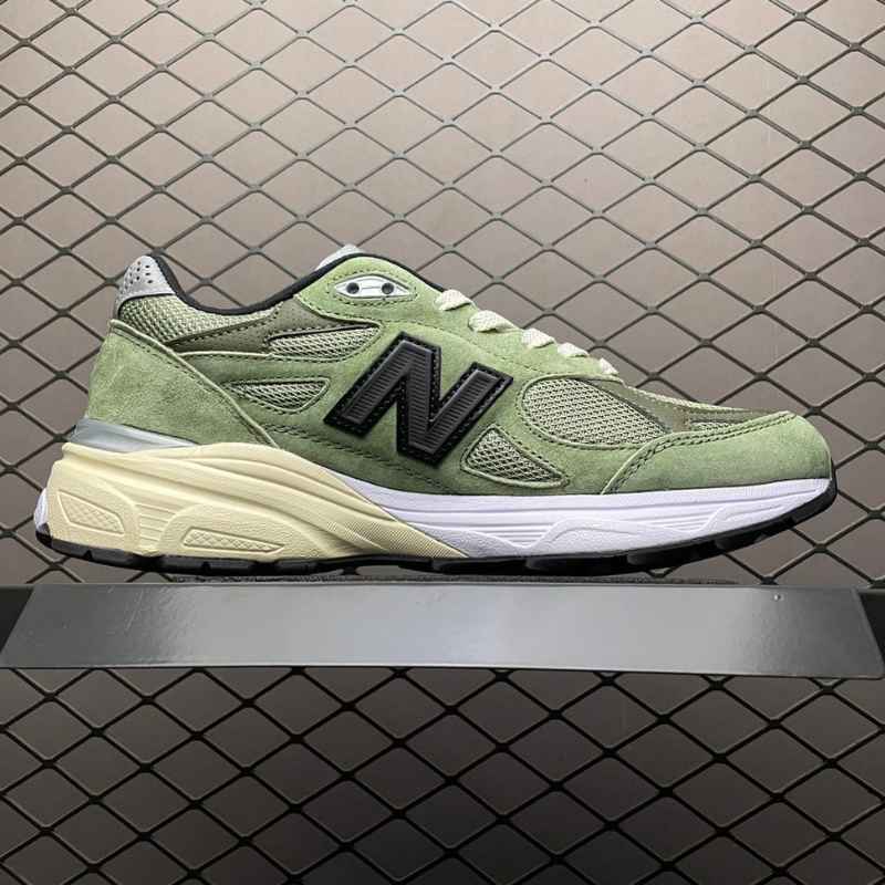 New Balance x JJJJound 990v3 MiUSA Vert Olive