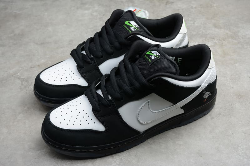 Nike SB Dunk Low Panda Pigeon