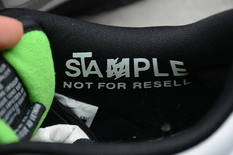 Nike SB Dunk Low Panda Pigeon