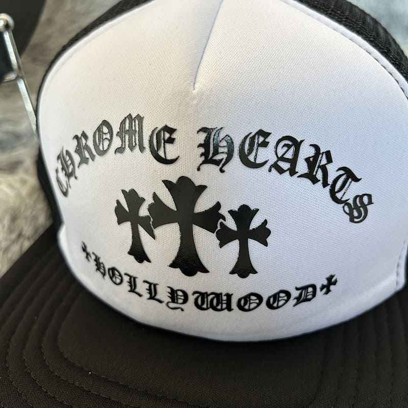 Boné Chrome Hearts Hollywood Cross Preto/Branco